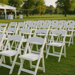 B6FE0D29 31F6 4444 86DC 1016BF619A18202 1746402971 White Resin Folding Chairs